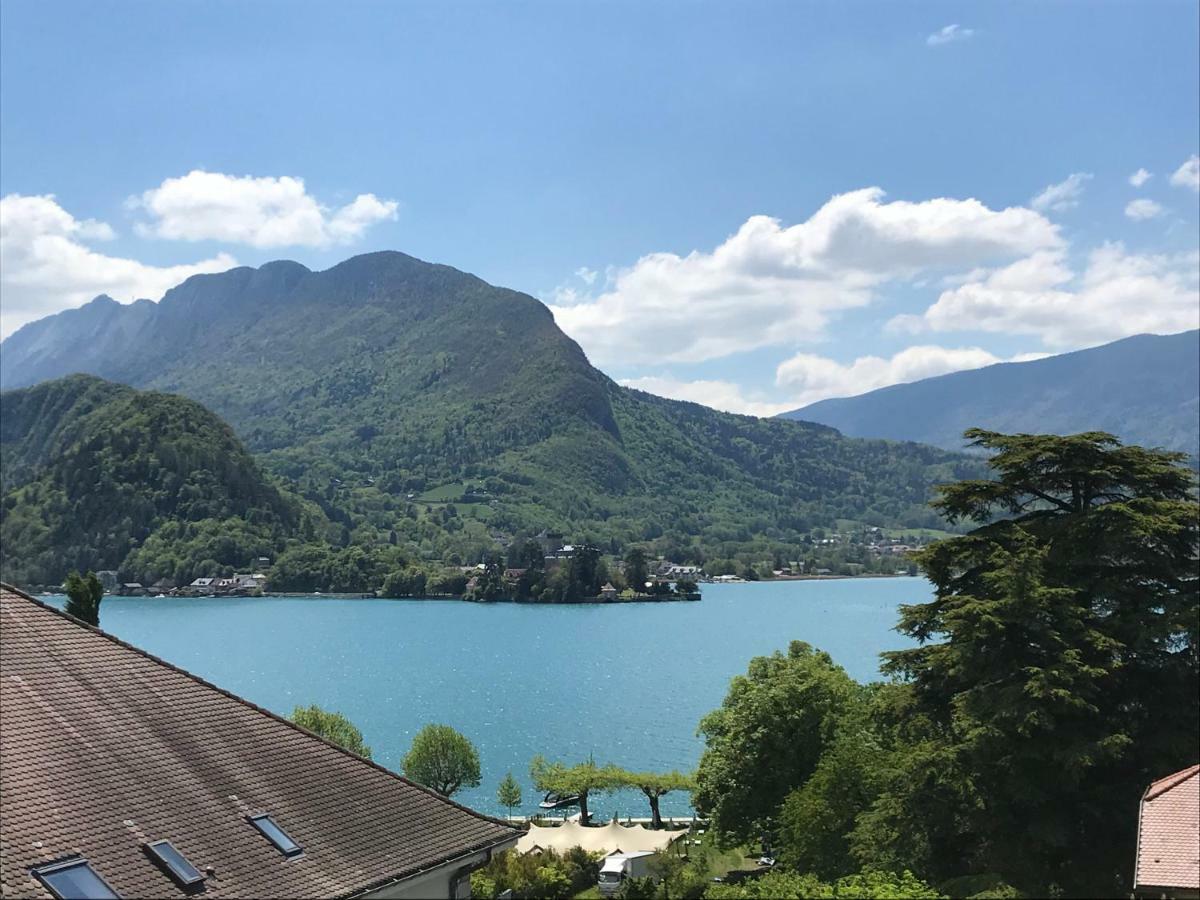 Hotel Logis La Charpenterie Talloires Exterior foto